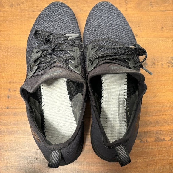 New Balance Wxnrgsk Black Running Shoes Size 11 Women’s / 9.5 Men - Picture 4 of 7